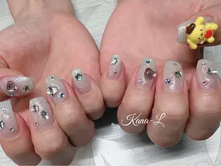 ネイル 芦辺 香奈のネイルデザイン