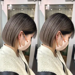 ショート バレイヤージュ ボブ🌈ナツヤのヘアスタイル