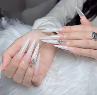 ネイル Lenie Nail Okuboのネイルデザイン