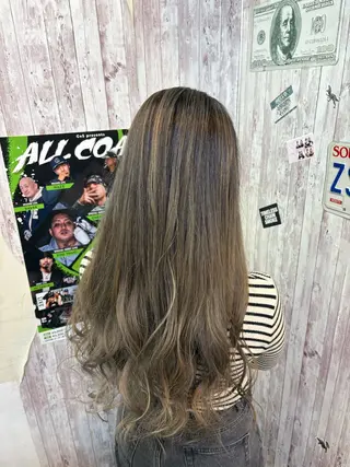 ロング カラー はやと【エクステ ×ブリーチ特化】のヘアスタイル