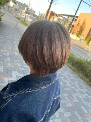 ショート カラー 山田 恭華 /コテ巻き風パーマのヘアスタイル