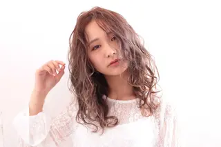 ミディアム Ash 店長 山下達也のヘアスタイル