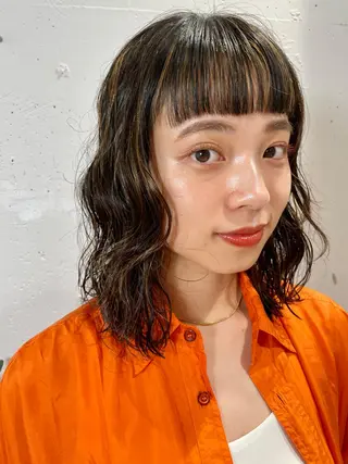 ミディアム パーマ 大角 実希のヘアスタイル