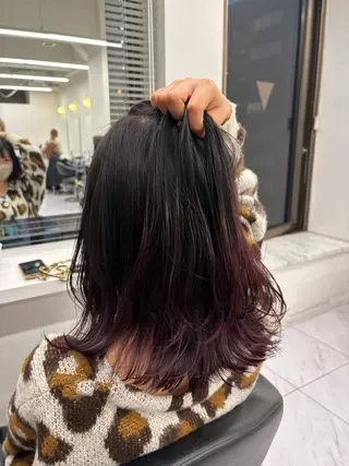 セミロング カラー 抜け感レイヤー︴ ニュアンスカラーのヘアスタイル