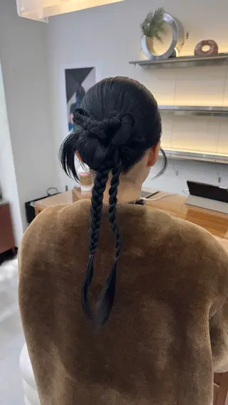 セミロング ヘアアレンジ MIES amane(アマネ)のヘアスタイル