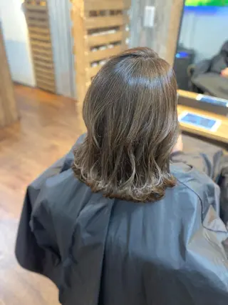 ミディアム カラー Luzir⭐︎ GEN⭐︎のヘアスタイル