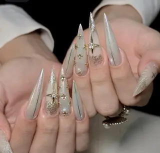 ネイル エリ🫧 nail池袋東口のネイルデザイン