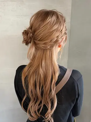 ロング ヘアアレンジ いとう まいこのヘアスタイル