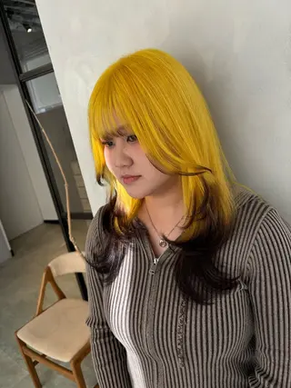 セミロング 渋谷ハイトーン/ デザインカラー阿部のヘアスタイル