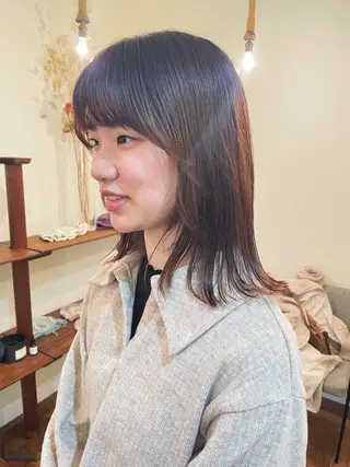 ミディアム 水野 愛弓のヘアスタイル