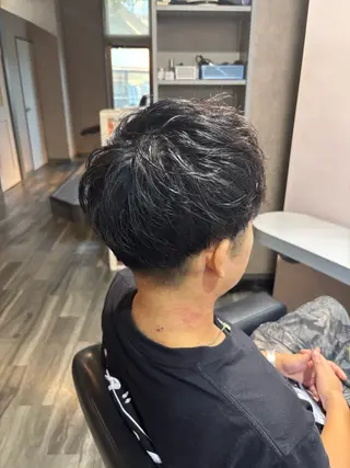 ショート パーマ メンズ 杉山 晃太のヘアスタイル