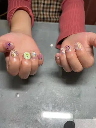 ネイル LAVISH 大和店 🤱子連れ大歓迎のネイルデザイン