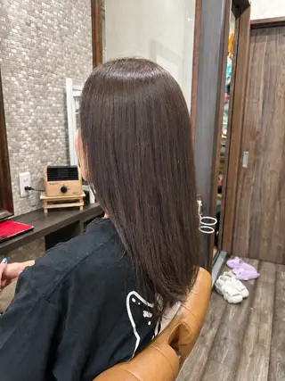 セミロング 塩田 悠のヘアスタイル
