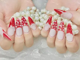 ネイル 🦋 Queenieのネイルデザイン