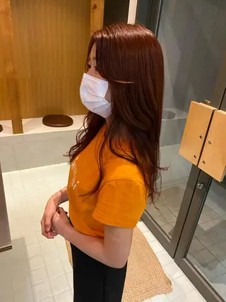 ロング ムナカタ アカリのヘアスタイル