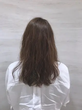 ロング パーマ 田中 真衣のヘアスタイル