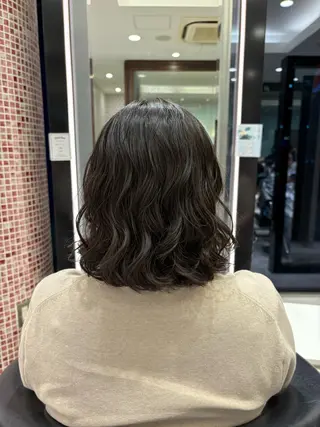 ショート パーマ 韓国っぽ水光肌カラー マンツーマン🫧なおのヘアスタイル