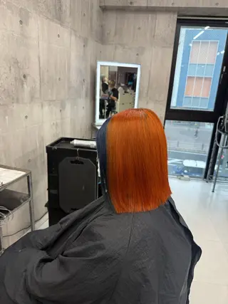 ミディアム カラー メンズ 原色、デザインカラー オタク美容師かずきのヘアスタイル