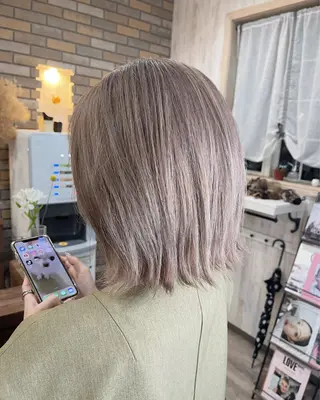 カラー LUXIEL みづきのヘアスタイル