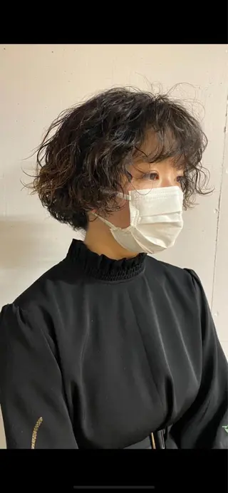 ショート パーマ Yuki☺︎パーマ レイヤーカットのヘアスタイル