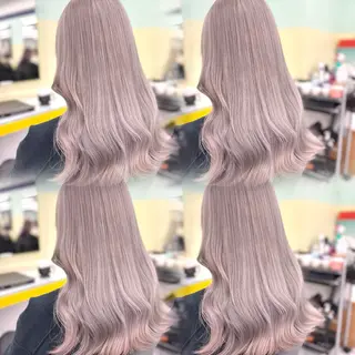 ロング カラー 🐬艶ハイトーン/ レイヤー/透明感🩵のヘアスタイル