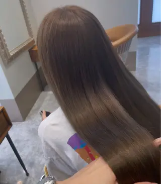 ロング emusalon Rinaのヘアスタイル