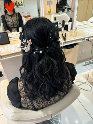 セミロング ヘアアレンジ 宮永 璃沙のヘアスタイル