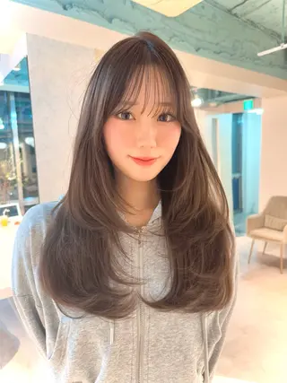 ロング ハイレイヤー/顔周り /レイヤーカットのヘアスタイル