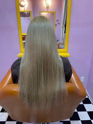 ゆか🐻 ちび編み🤍シールのヘアスタイル