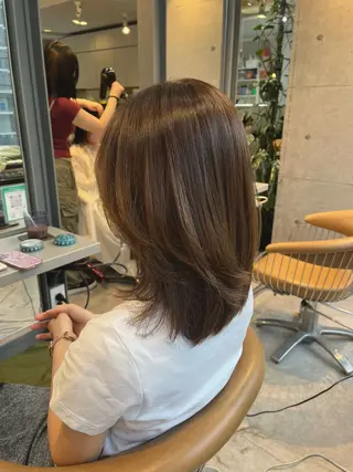 ミディアム カラー うしだ かおるのヘアスタイル