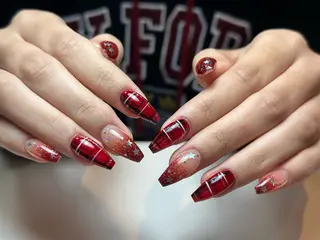 ネイル NIE NAIL Luxeのネイルデザイン