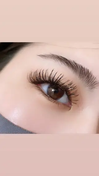 マツエク・マツパ eyelash Anmut Lunaのマツエク・マツパデザイン