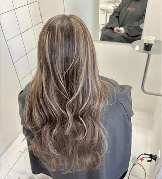 ロング 🎗副店長/井上 竜 ブリーチ指名No.1のヘアスタイル