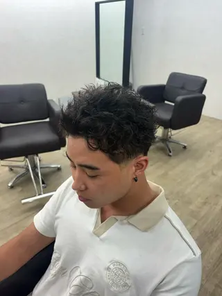 ショート パーマ メンズ 内山 綺琉のヘアスタイル