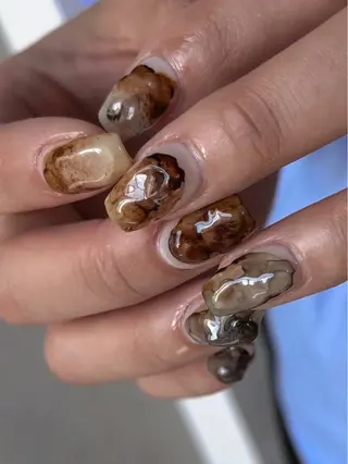 ネイル talo .のネイルデザイン