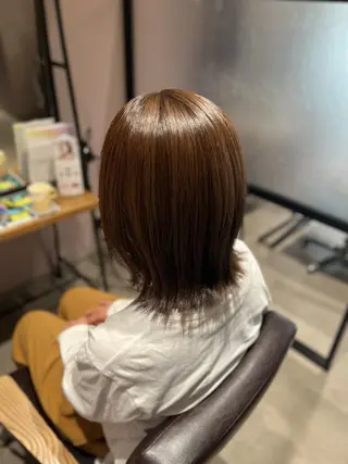 ミディアム ブリーチ・カットモデ ル募集中🫧高口小春のヘアスタイル