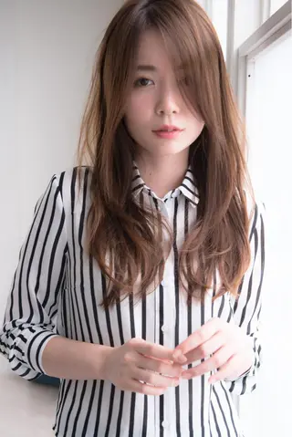 ロング 中西 優典のヘアスタイル