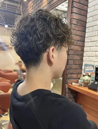 ミディアム パーマ flencia 丸 和博|カットのヘアスタイル
