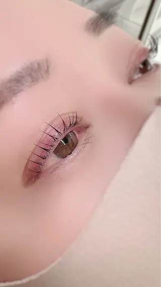 マツエク・マツパ aveuglant 加藤久佳の眉毛・アイブロウイメージ