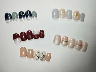ネイル はばすみれ🎀ﾈｲﾙ 光ﾌｪｲｼｬﾙ ﾍｱのネイルデザイン