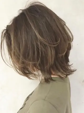 ミディアム 【ANSWER】 渡辺カリン🌼のヘアスタイル