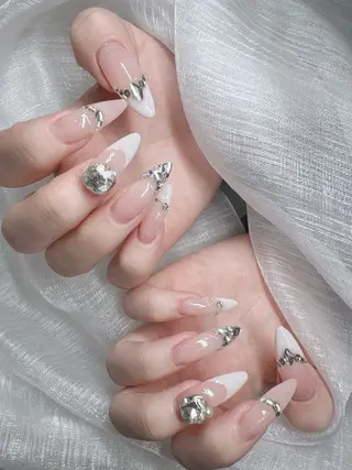 ネイル Lee Nails チップ長さだし専門店のネイルデザイン