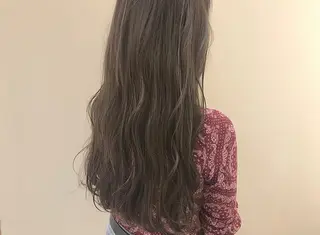 カラー ミヤワキ モモコのヘアスタイル
