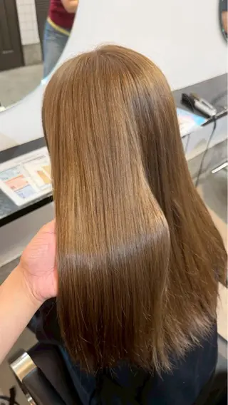 ロング カラー LUCK ユナのヘアスタイル