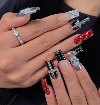 ネイル Noél_ Rikiのネイルデザイン