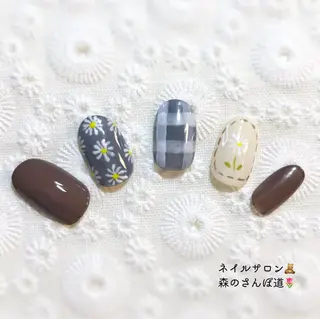 ネイル ショートネイル 森のさんぽ道のネイルデザイン