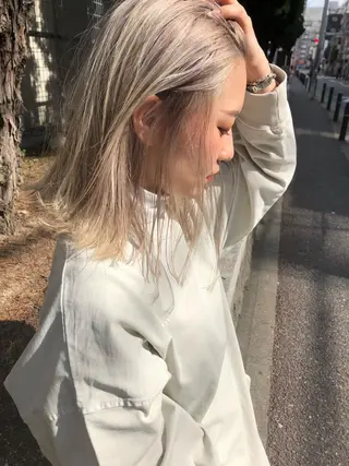 ミディアム カラー Pia ツボイ ケイタのヘアスタイル