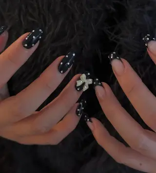 ネイル NiJi Nailsのネイルデザイン