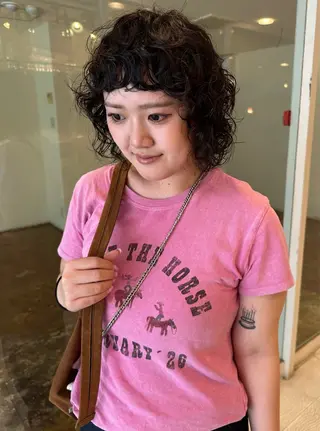 ショート パーマ 村岡 桃果のヘアスタイル