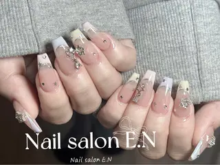 ネイル E.N🦋 長さ出し/持ち込みのネイルデザイン